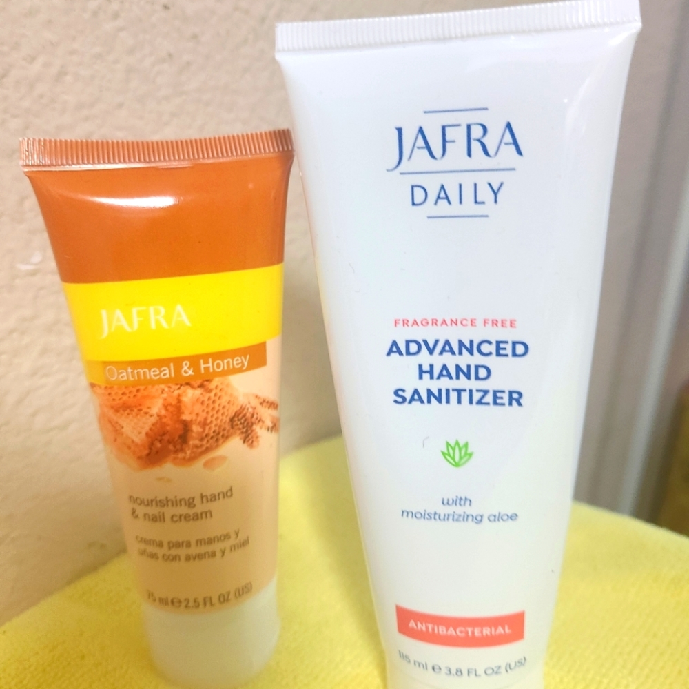 💙✨️ 2 for $40 💙✨️NEW JAFRA products✨️NUEVOS Productos de JAFRA✨️✨️10(caja1)